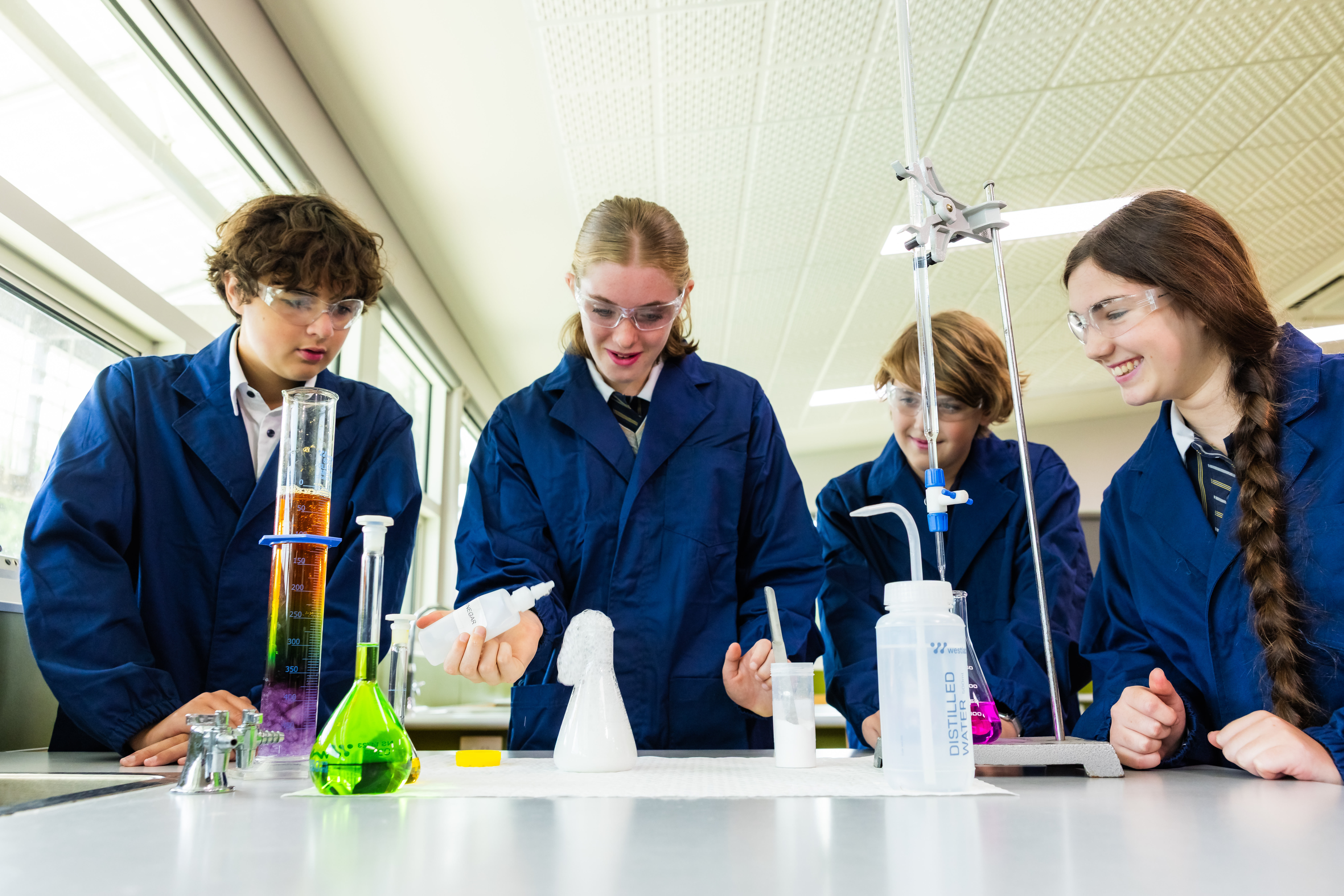 our-students-slider-img